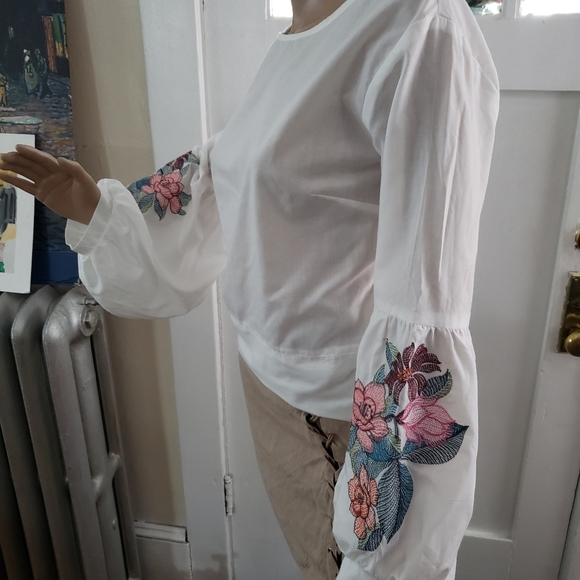 Favlux White Balloon Sleeved Embroidery Boho Top sz L - Picture 3 of 4